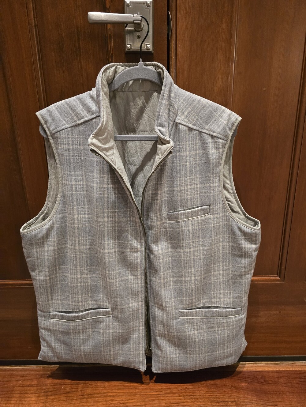 Williams Kent. Pristine-never worn. Plaid Reversable Vest - Light Gray & Oatmeal